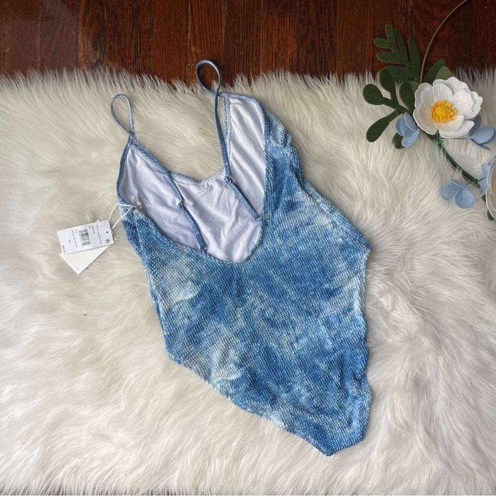 GOOD AMERICAN Blue Indigo Tie Dye  Always Fits Swimsuit NWT - Picture 4 of 4